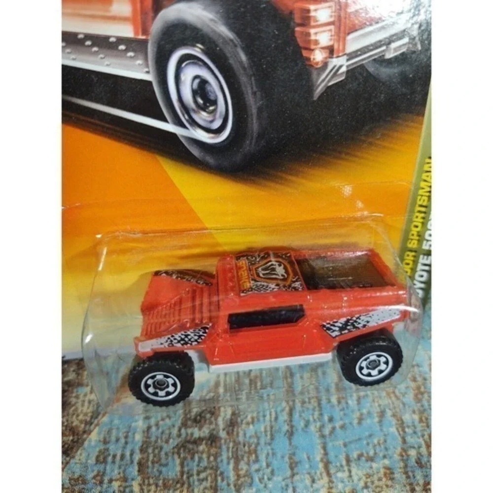 MATCHBOX 2010 OUTDOOR SPORTSMAN COYOTE 500 RED‎ #81/100